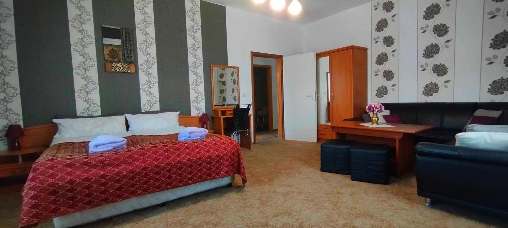 Grosse Wohnung Mit Terrasse Im Altstadtzentrum - Ferienwohnung Chiplakoff Blankenburg  Kültér fotó