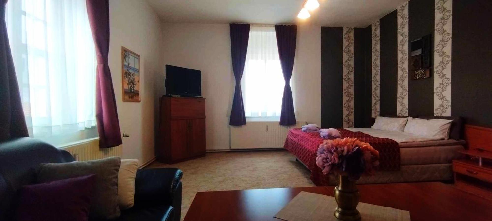 Grosse Wohnung Mit Terrasse Im Altstadtzentrum - Ferienwohnung Chiplakoff Blankenburg  Kültér fotó